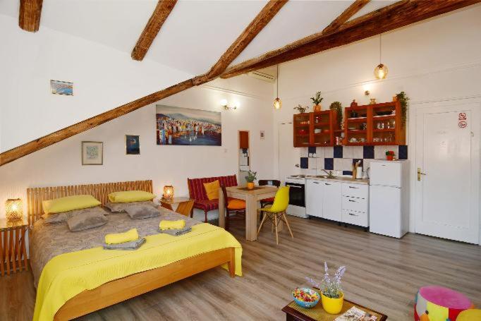 Rosi Apartment Сплит Екстериор снимка